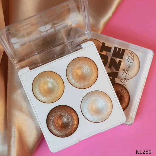 Amuse donut highlighter palette